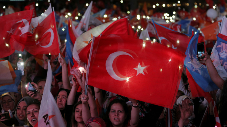 Türkei-Wahlen: Erdoğan gewinnt - HDP zieht erneut ins Parlament