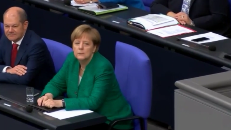 Vom Sturz Merkels bis zu "Wahnsinnigen in der Regierung" - Bundestag streitet über Migrationskrise