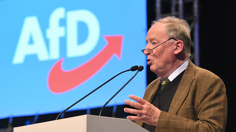"Für Nazis ist hier kein Badeplatz!": Gauland beim Baden bestohlen - Staatsschutz ermittelt