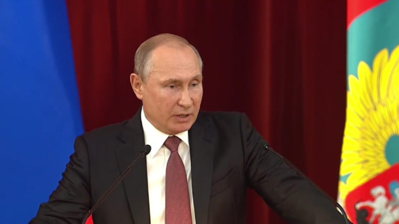 Putin warnt vor dem Deep State in den USA: "Diese Leute sind mächtig und stark"