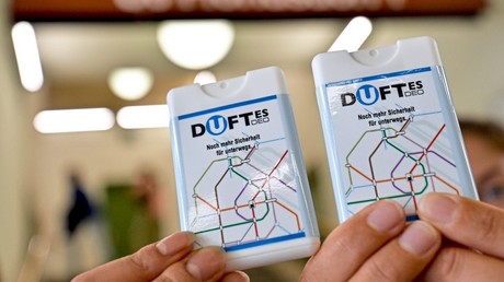 "Noch mehr Sicherheit für unterwegs": Wien verteilt kostenlose Deos an U-Bahn-Fahrgäste