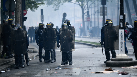 Macron-Mitarbeiter soll Demonstranten geschlagen haben