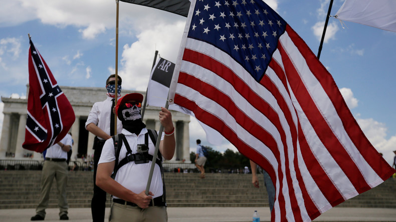 US-Extremismus in Charlottesville: Moskau will "Amerikaner gegen Amerikaner ausspielen"