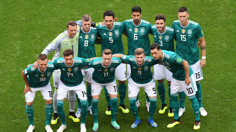Deutschland stürzt in der Fußball-Weltrangliste ab 