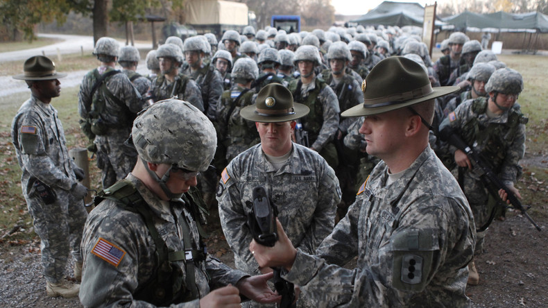 Zu dick, kriminell und ungebildet: US-Armee will wachsen, aber es fehlen geeignete Rekruten