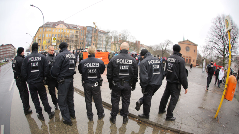 Wegen Personalmangel: Berliner Polizeipräsidentin will pensionierte Polizisten reaktivieren