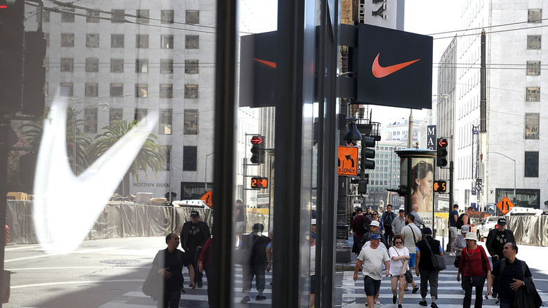 "Gewinnorientierte Mode für Gang-Kultur": Nike nimmt Sturmhaube von Webseite