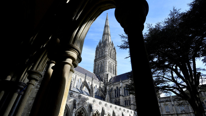 "Salisbury-Kathedrale ist schön um diese Jahreszeit“: Russische Reisefirma nutzt Skripal-Hype aus