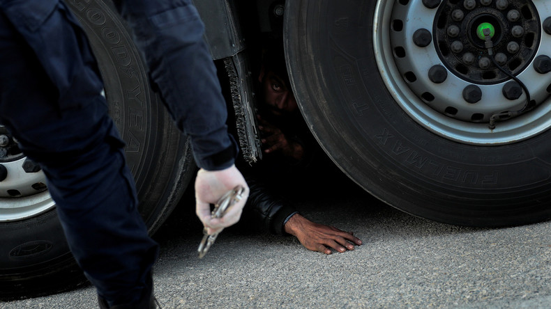 Griechische Grenzpolizei nimmt drei Schleuser fest 