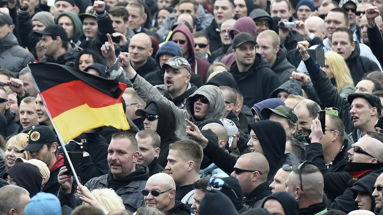 Nach Neonazi-Marsch in Dortmund: SPD fordert Stellungnahme von Polizei und Landesinnenminister 