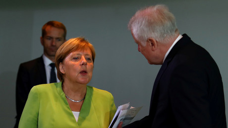 Seehofer nennt Migration die "Mutter aller Probleme"