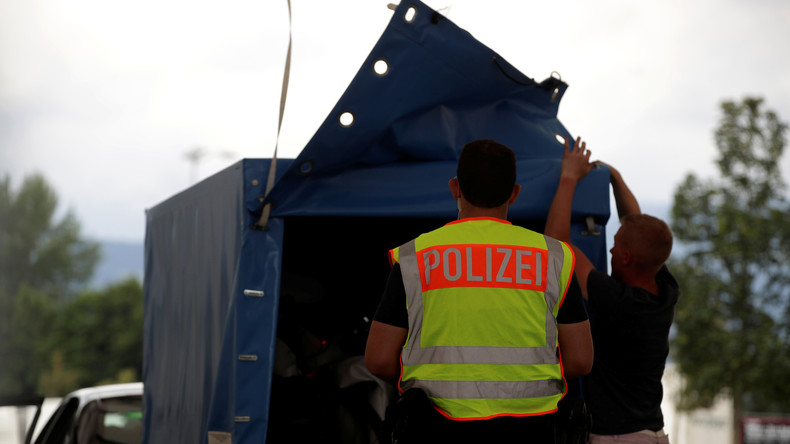 Deutschland verlängert Kontrollen an der Grenze zu Österreich