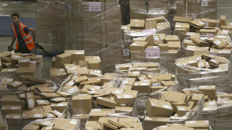 Amazon erhöht den Mindestlohn in den Vereinigten Staaten und Großbritannien