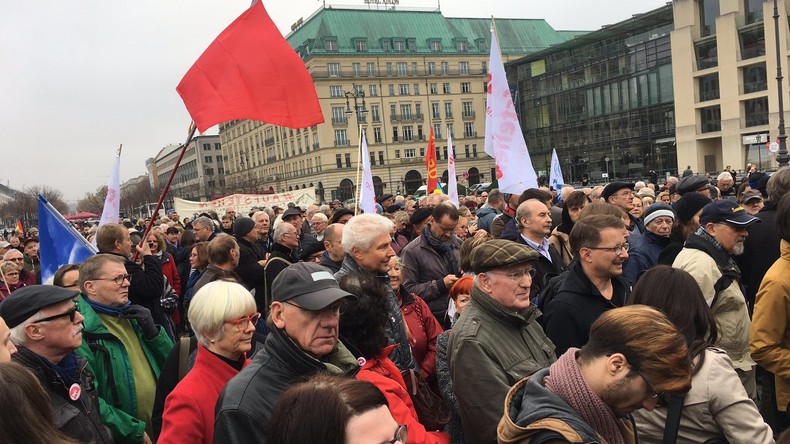 Historischer 9. November: "Aufstehen" fordert auf Kundgebung in Berlin "neue soziale Demokratie"