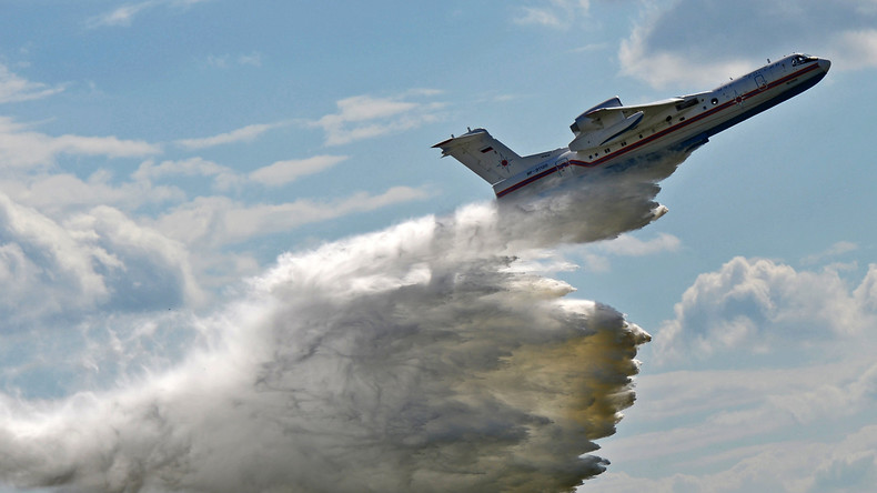 Trotz Sanktionen: US-Unternehmen will Waldbrände mit russischen Feuerwehrflugzeugen bekämpfen