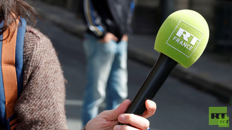 Élysée-Palast ist bereit, Akkreditierungen für RT France und Sputnik wieder zu erteilen