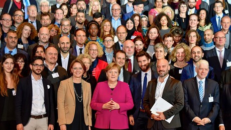 UN-Migrationspakt: Wie die Bundesregierung über Bande spielt