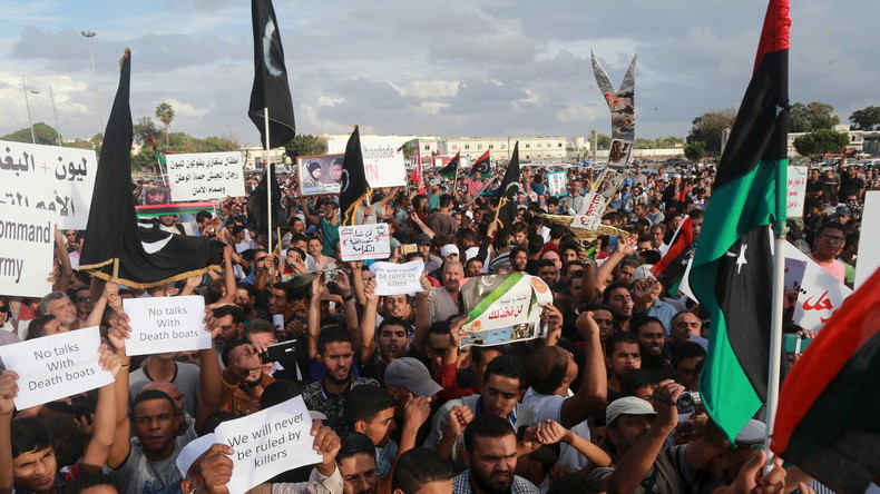 "Ihr greift Zivilisten an und tötet unsere Söhne" - Libyer protestieren gegen US-Luftangriffe