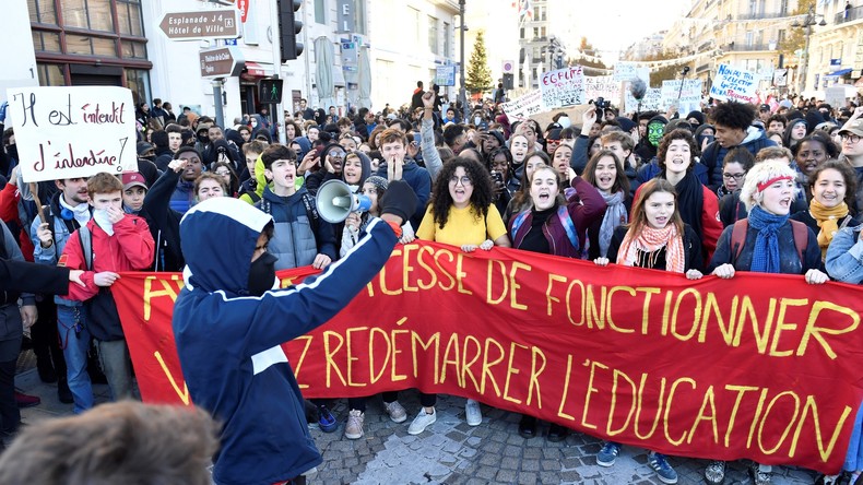 Aufstand weitet sich aus: Studenten, Schüler und Energiesektor schließen sich den Gelbwesten an