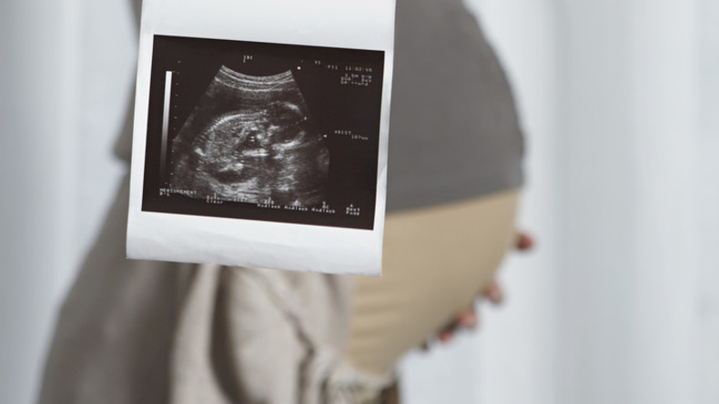 "Klapperstorch" statt "Sensenmann": Frau befürchtet Eierstockkrebs – Ärzte finden Schwangerschaft