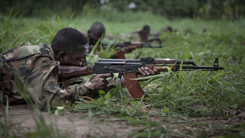 Russland vermittelt Friedensprozess in Zentralafrika: Daraufhin schickt Paris Waffen in die Region