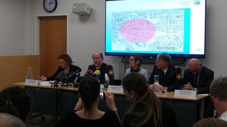 Nach Angriffen von Nürnberg: Täter auf der Flucht, Polizei bildet Soko