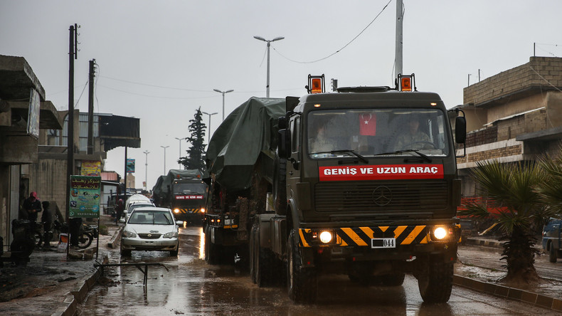 Türkei: Weitere Konvois mit Kriegsgerät Richtung syrische Grenze 
