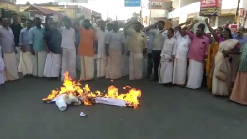 Indien: Gewalttätige Proteste in Kerala, nachdem zwei Frauen Tempel betreten hatten 