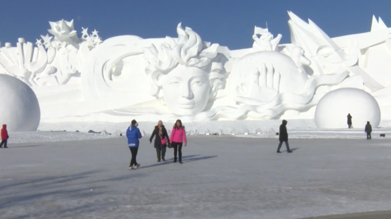 China: Russland gewinnt achte Eisskulptur-Meisterschaft in Harbin