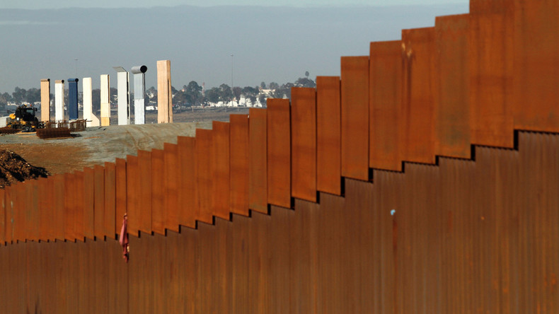 Eine Mauer um jeden Preis: Trump droht mit Notstand und kündigt Besuch an der Grenze an