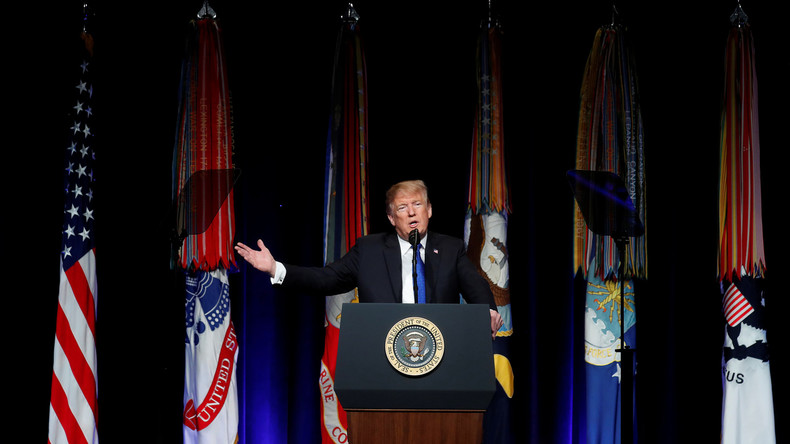 Trump erklärt Weltall zu neuem Kriegsschauplatz und verkündet Raketenstationierung in Alaska