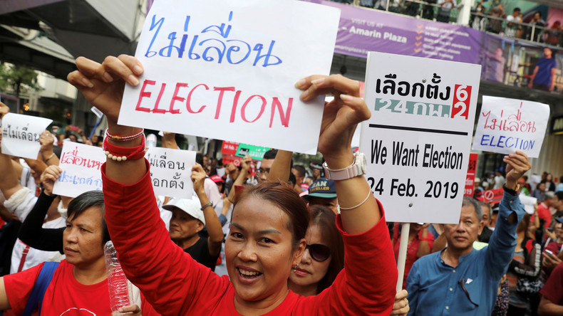 Thailänder sollen nach fast acht Jahren wieder wählen dürfen 