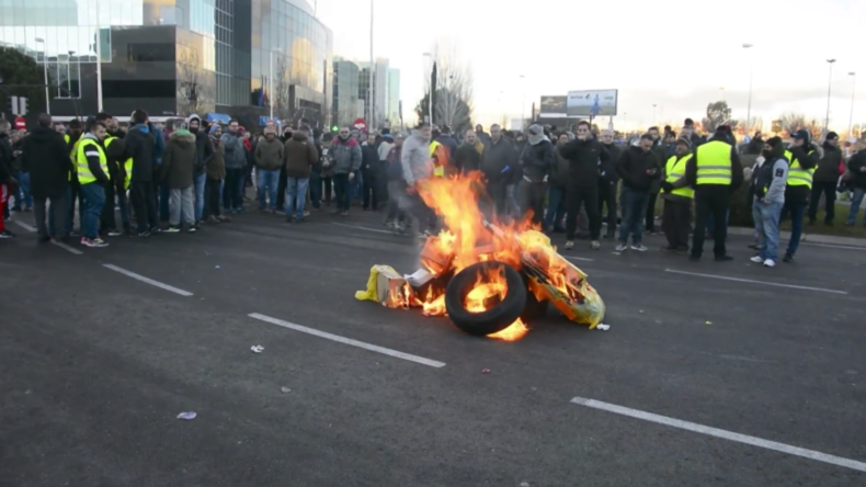 Spanien: Der Streik der Taxifahrer wird gewalttätig, während die Proteste in Madrid anhalten