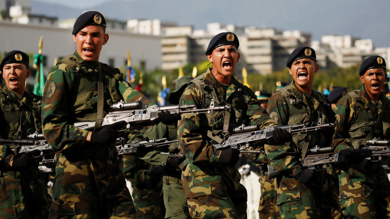 Maduro kündigt Militärübungen an: Venezuela ist "unangreifbar"