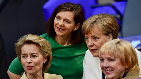 Göring-Eckardt: "Bundesbehörden nur noch in Ostdeutschland ansiedeln!"