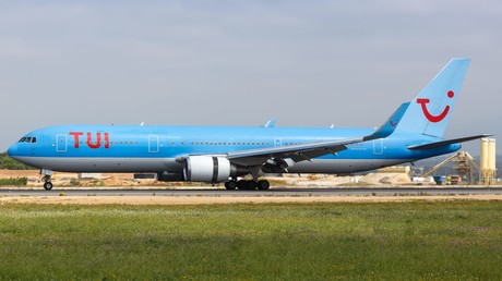 Drei Sitze im Flugzeug einfach nicht da – Familie verbringt zweistündigen TUI-Flug auf dem Boden