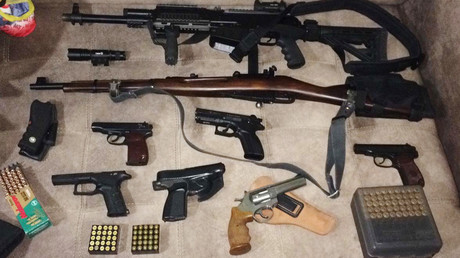 FSB sprengt landesweiten Ring illegaler Waffen- und Munitionshersteller - 86 Festnahmen (Video)