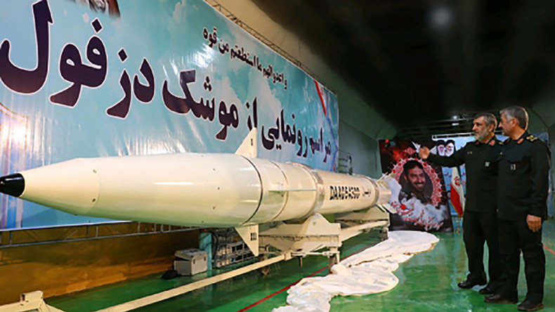 Iran stellt neue Mittelstreckenrakete vor