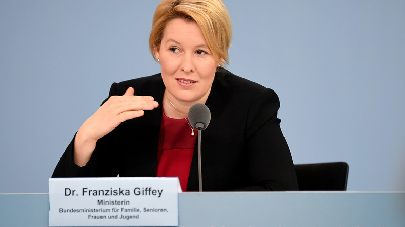 Plagiatsverdacht: FU Berlin prüft Dissertation von Ministerin Giffey 