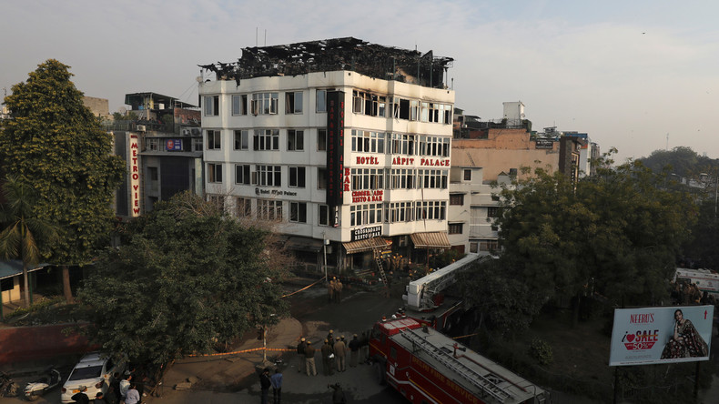 Mindestens 17 Tote bei Brand in indischem Hotel 