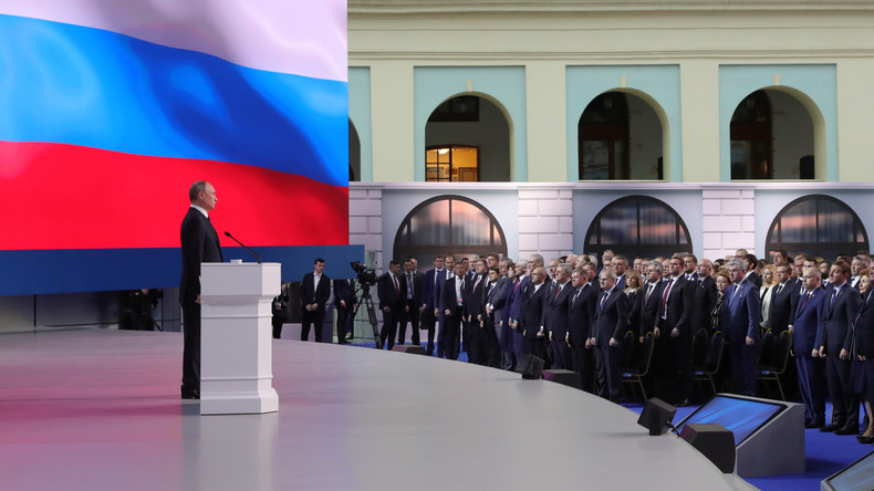 "Russland droht niemanden": Außenpolitische Kernaussagen der Rede Putins zur Lage der Nation (Video)