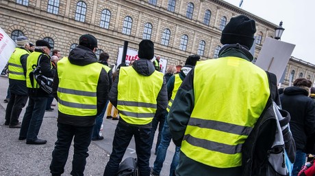 LIVE: "Bunte Westen"-Demo in Berlin