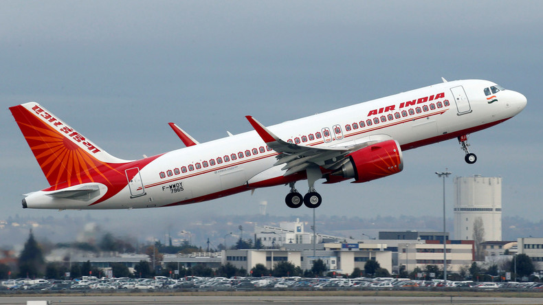 "Lang lebe das Mutterland!": Indische Fluggesellschaft macht patriotische Durchsagen verbindlich