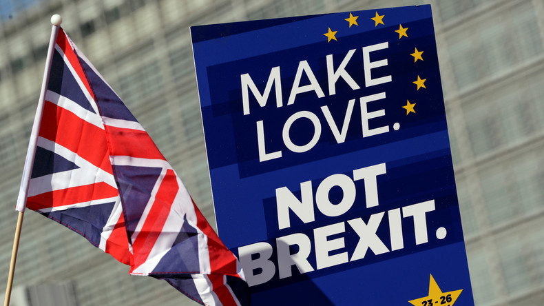 Über vier Millionen Briten unterstützen Petition gegen Brexit 