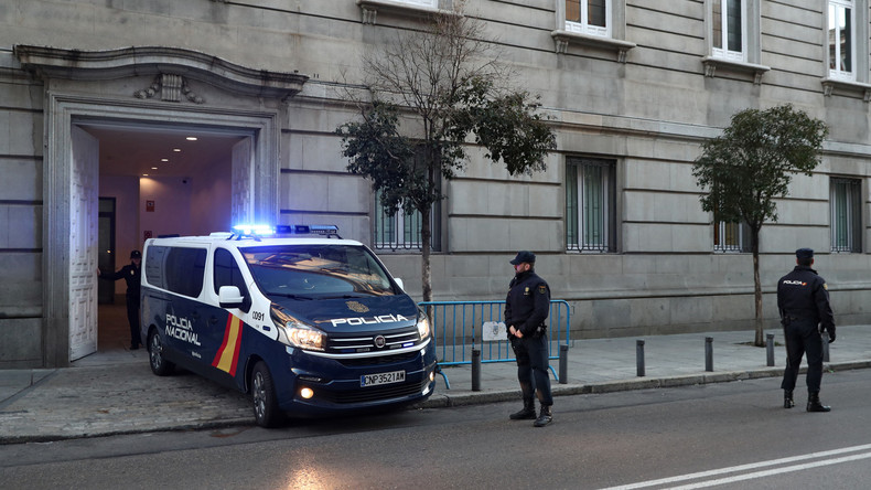 Spanische Polizei fasst zwei Opas nach dreisten Banküberfällen in Barcelona
