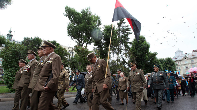 Neues Gesetz in der Ukraine setzt Nazi-Kollaborateure mit Kriegsveteranen gleich