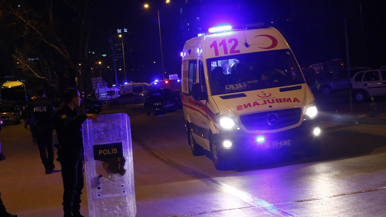 Streit zweier Polizisten an türkischem Flughafen eskaliert zu Schusswechsel und Selbstmordversuch