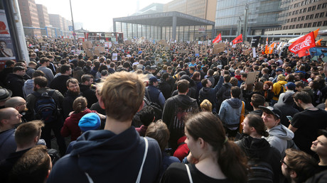 Gekaufte Demonstranten? CDU streitet um Proteste gegen EU-Urheberrechtsreform