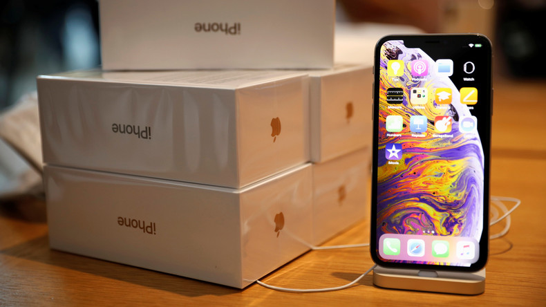 Zwei Studenten sollen Apple durch Umtausch von gefälschten iPhones um 900.000 Dollar gebracht haben