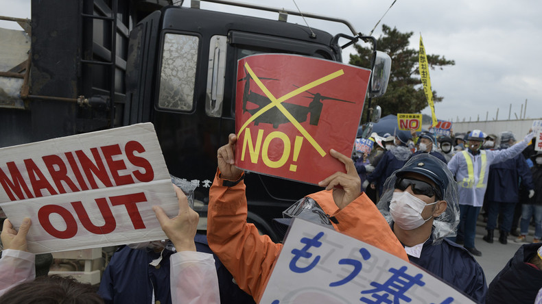 Proteste auf Okinawa nachdem US-Marine-Soldat seine Freundin und dann sich selbst tötet 